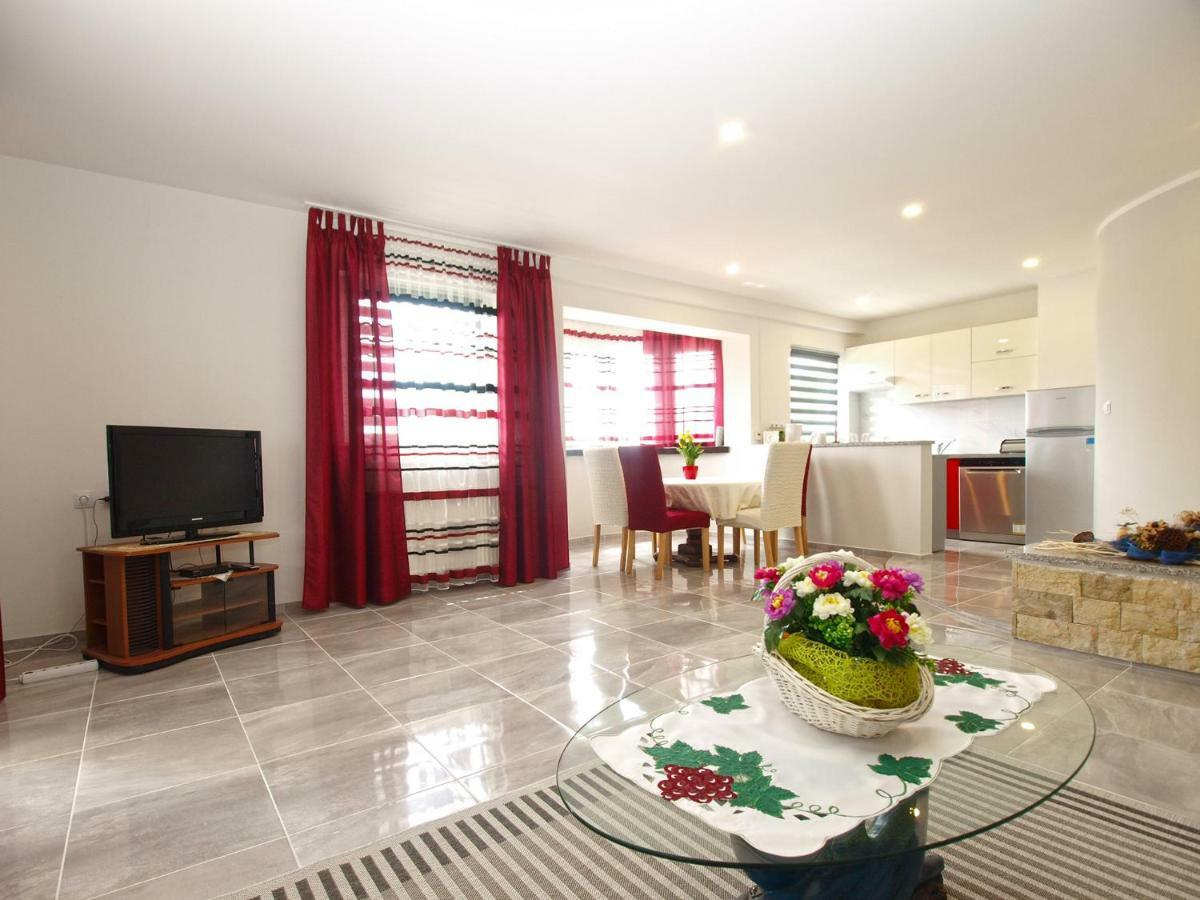 Apartments Dragica 1251 Fažana Εξωτερικό φωτογραφία